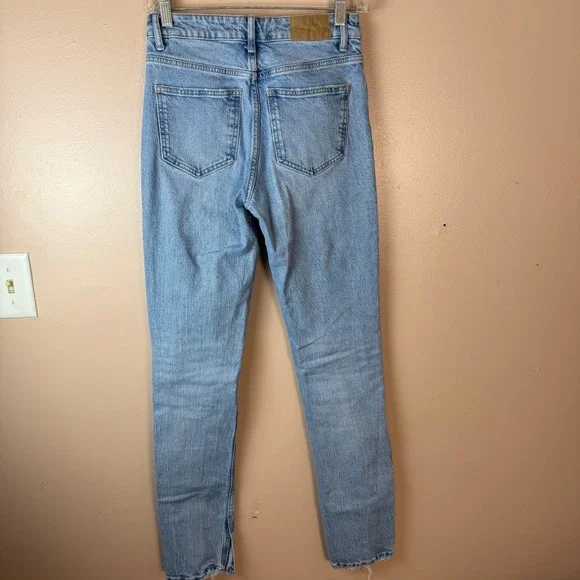 SALE ZARA High Waisted Light Wash Distressed Raw Hem Straight Leg Jeans W Size 2 - Picture 8 of 10